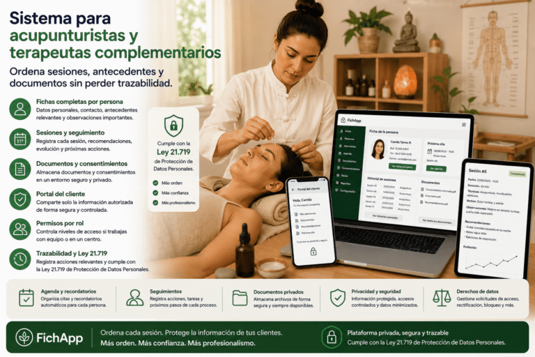 Acupunturista usando una plataforma segura para ordenar sesiones, antecedentes, documentos y seguimiento de personas atendidas