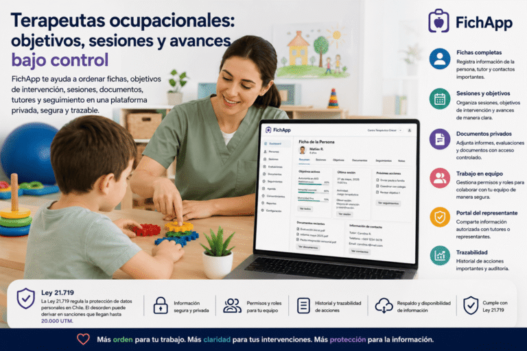Terapeuta ocupacional usando una plataforma segura para ordenar objetivos, sesiones, documentos y avances de una persona atendida